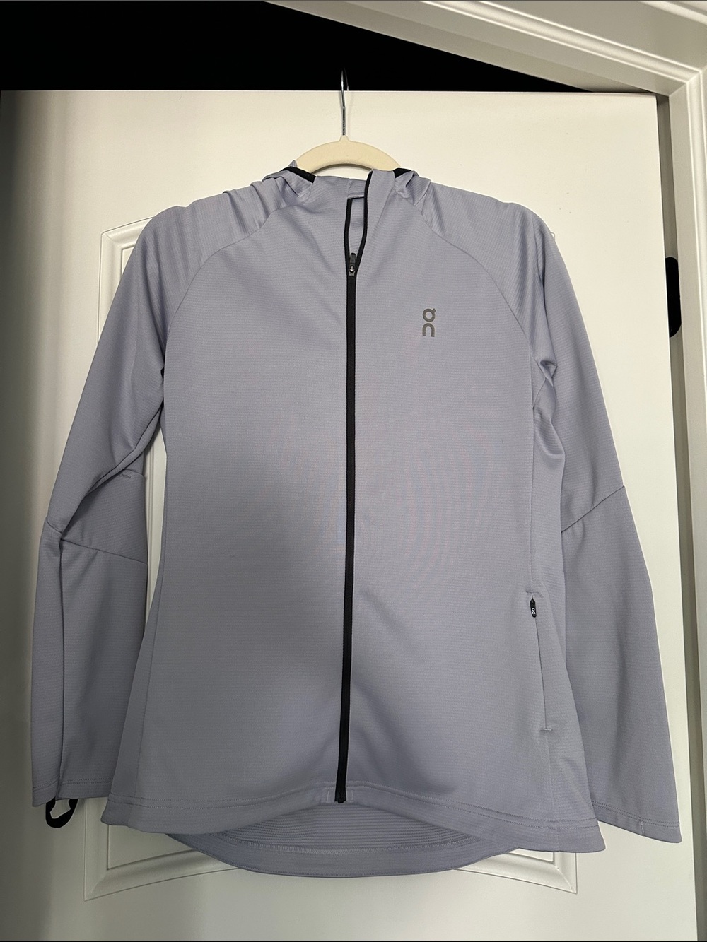 On Running Women's Climate  Utility Zip Hoodie in Light Lavender-Gray